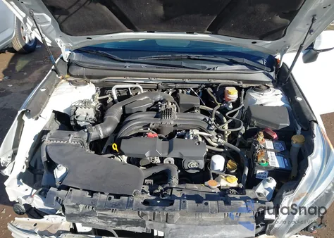 2017 Subaru Legacy 2.5I Premium из США, поврежденный, VIN 4S3BNAC61H3034362